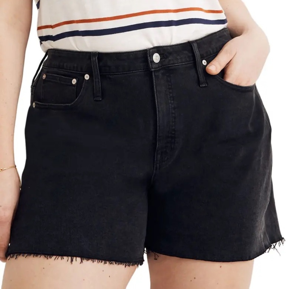 Madewell High Rise Denim Shorts in Lunar